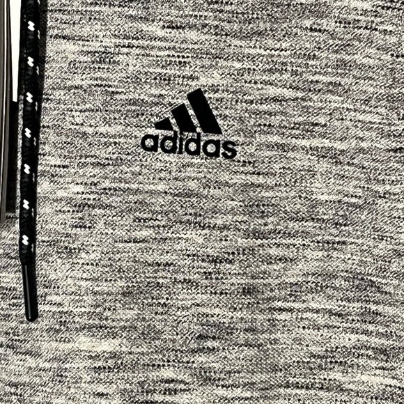 NWT ADIDAS Short Sleeve Hoodie Mens Medium Gray Black Free Shipping Workout (G) - Picture 5 of 11
